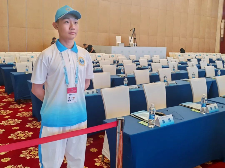 十大正规买球网站青年志愿者为上合作组织人工智能合作论坛提供高效服务_fororder_wps_doc_5